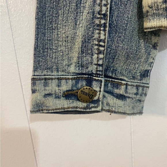 Daniel Original Design Embellished Embroidered Denim Jacket NWOT size M - Picture 9 of 9